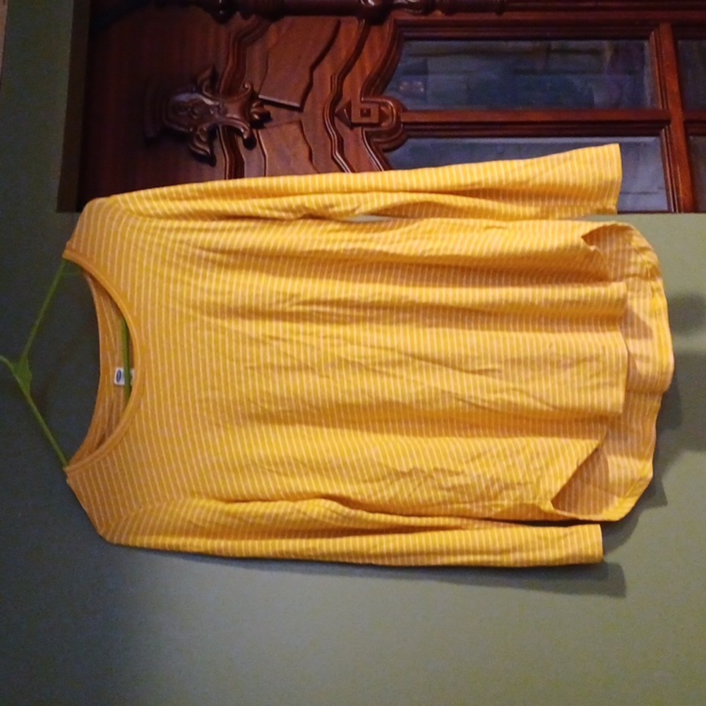 Old Navy sweater